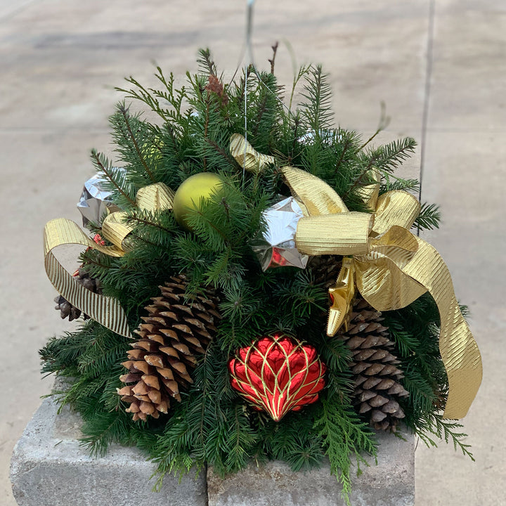 Al's Garden and Home Decorated Fir Basket